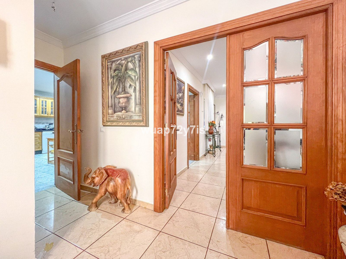 Se vende Pareada de 5 dormitorios en Costa Del Sol, Málaga, España