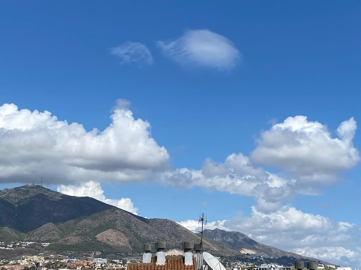 4 Bed Apartment for sale in Fuengirola Costa Del Sol, Málaga, Spain
