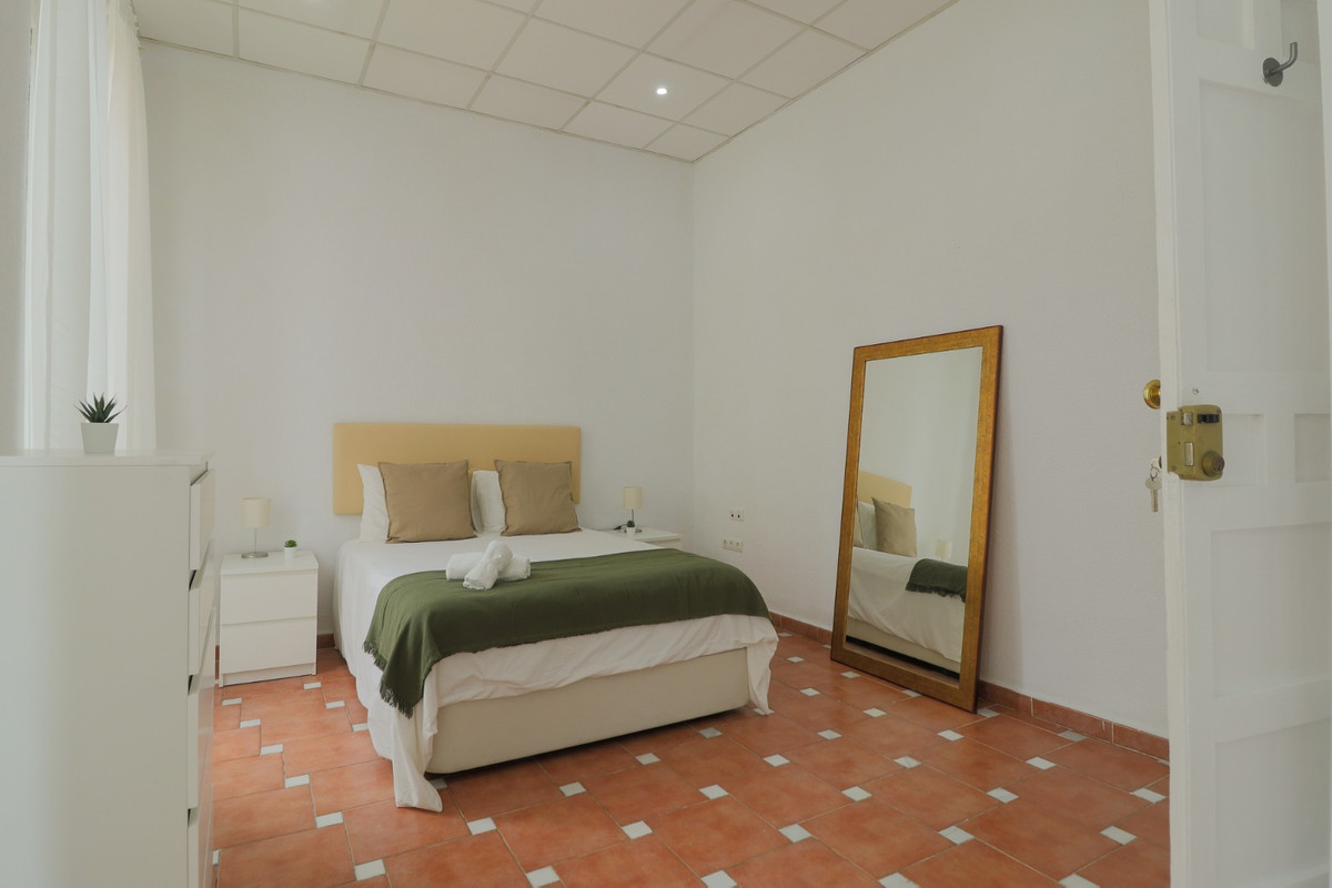 5 Bed Apartment for sale in Málaga Costa Del Sol, Málaga, Spain