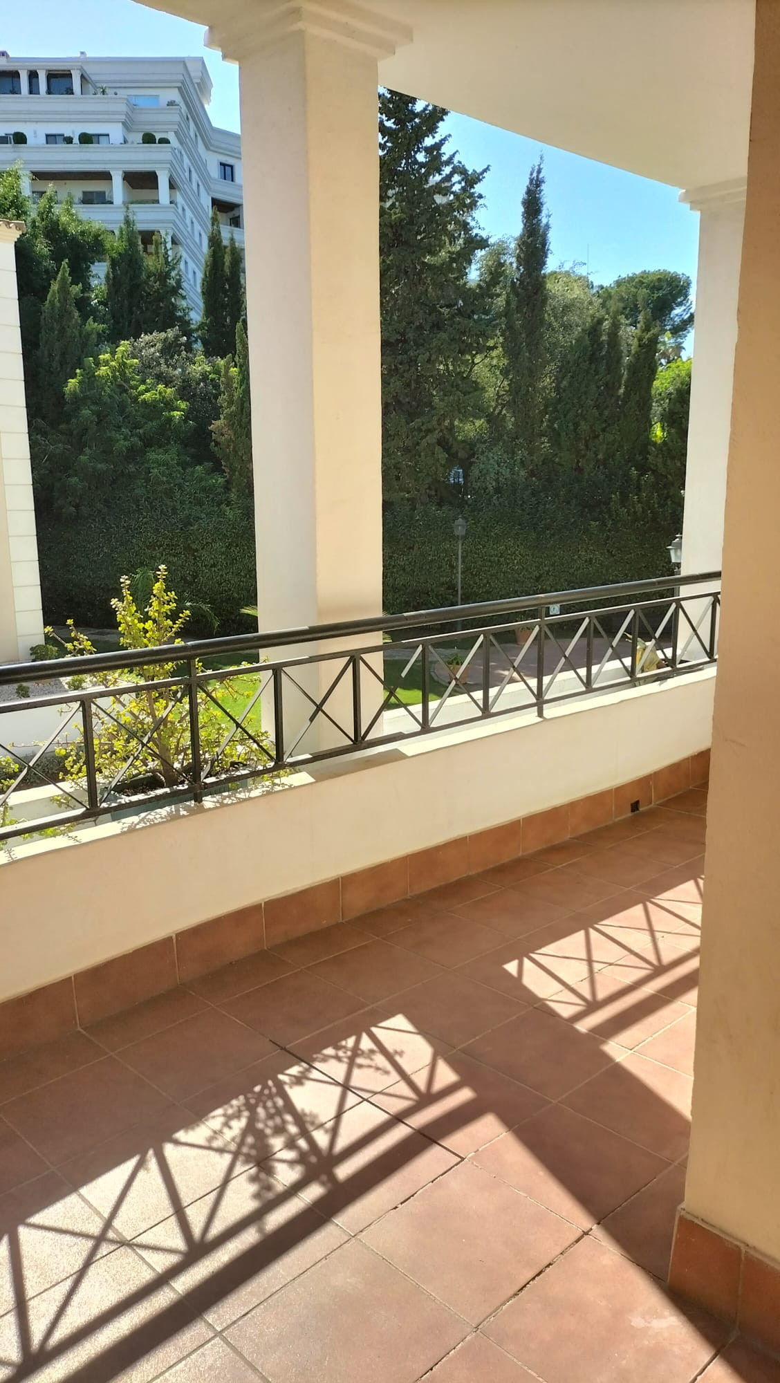 2 Bed Apartment for sale in Nueva Andalucía Costa Del Sol, Málaga, Spain