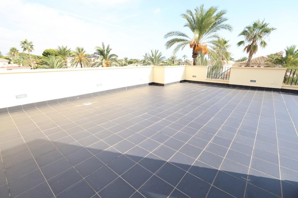 4 Bed Townhouse for sale in Cabo Roig Costa Blanca, Alicante, Spain