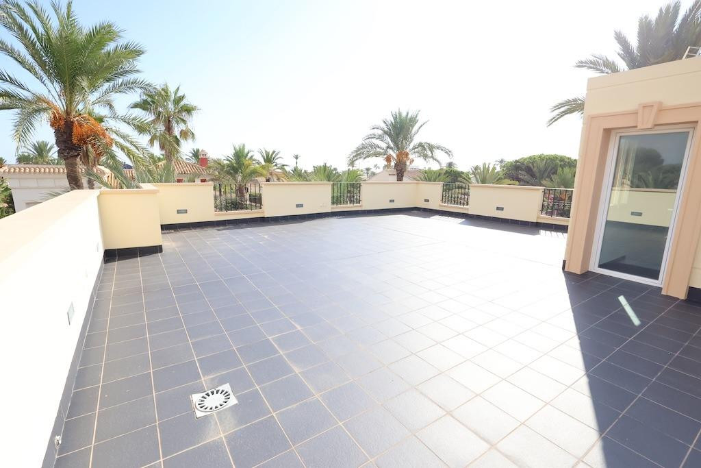 4 Bed Townhouse for sale in Cabo Roig Costa Blanca, Alicante, Spain