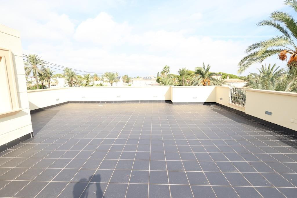 4 Bed Townhouse for sale in Cabo Roig Costa Blanca, Alicante, Spain