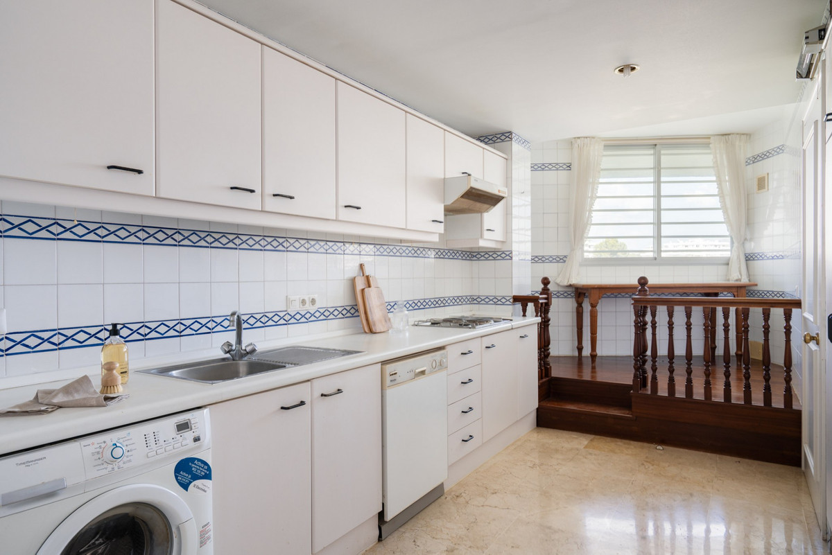 2 Bed Apartment for sale in Guadalmina Alta Costa Del Sol, Málaga, Spain