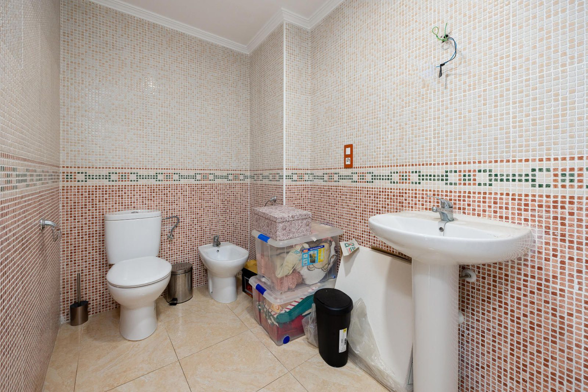 Se vende Apartamento Planta Media de 3 dormitorios en Costa Blanca, Alicante, España