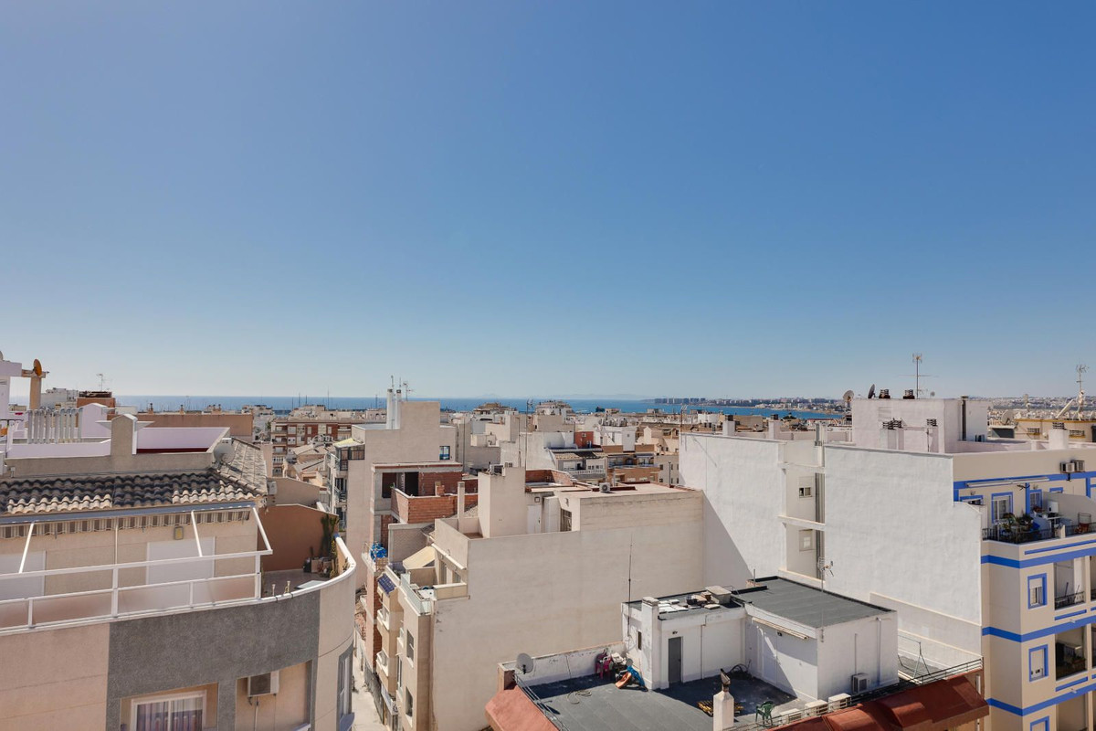 Se vende Apartamento Planta Media de 3 dormitorios en Costa Blanca, Alicante, España