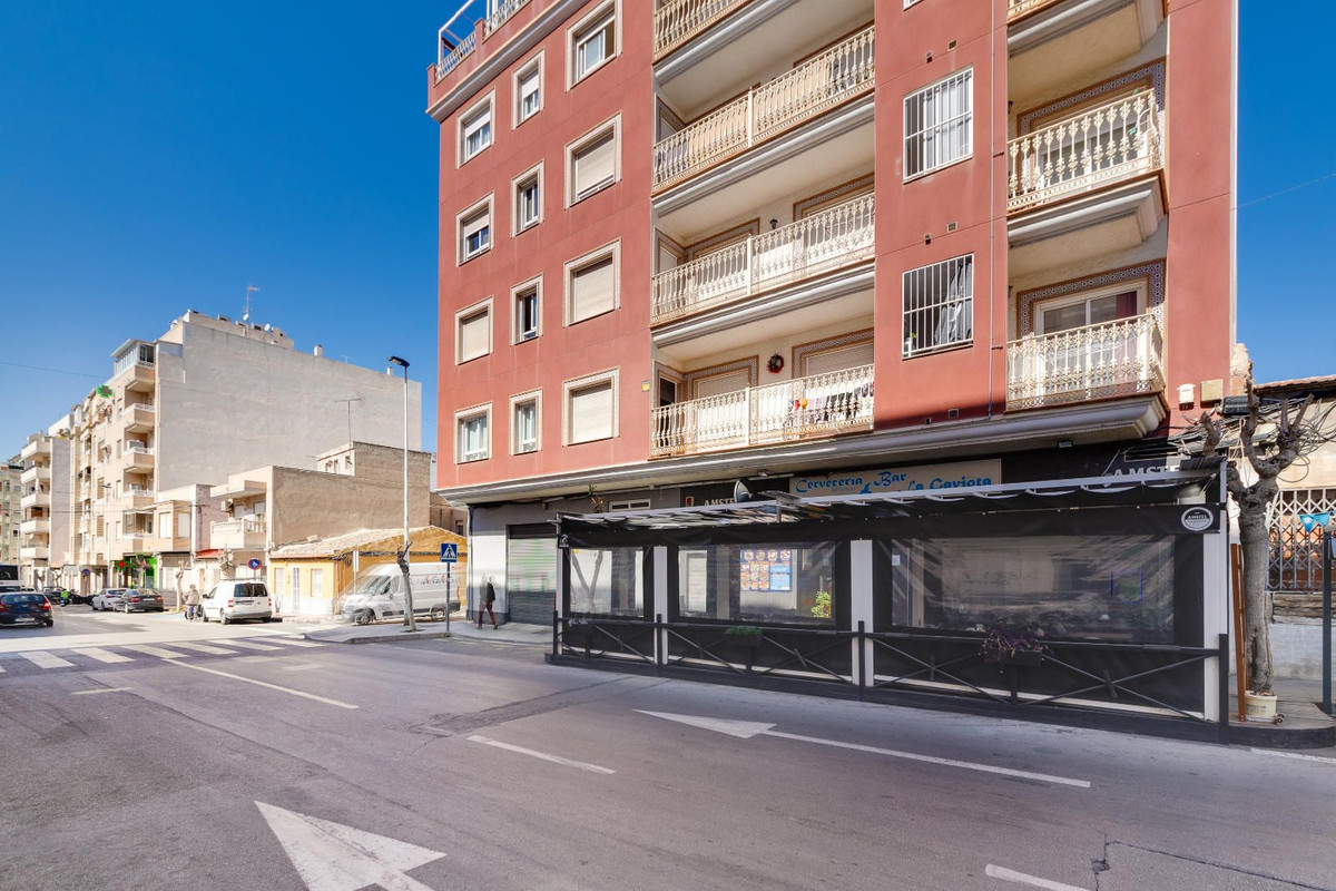 Se vende Apartamento Planta Media de 3 dormitorios en Costa Blanca, Alicante, España