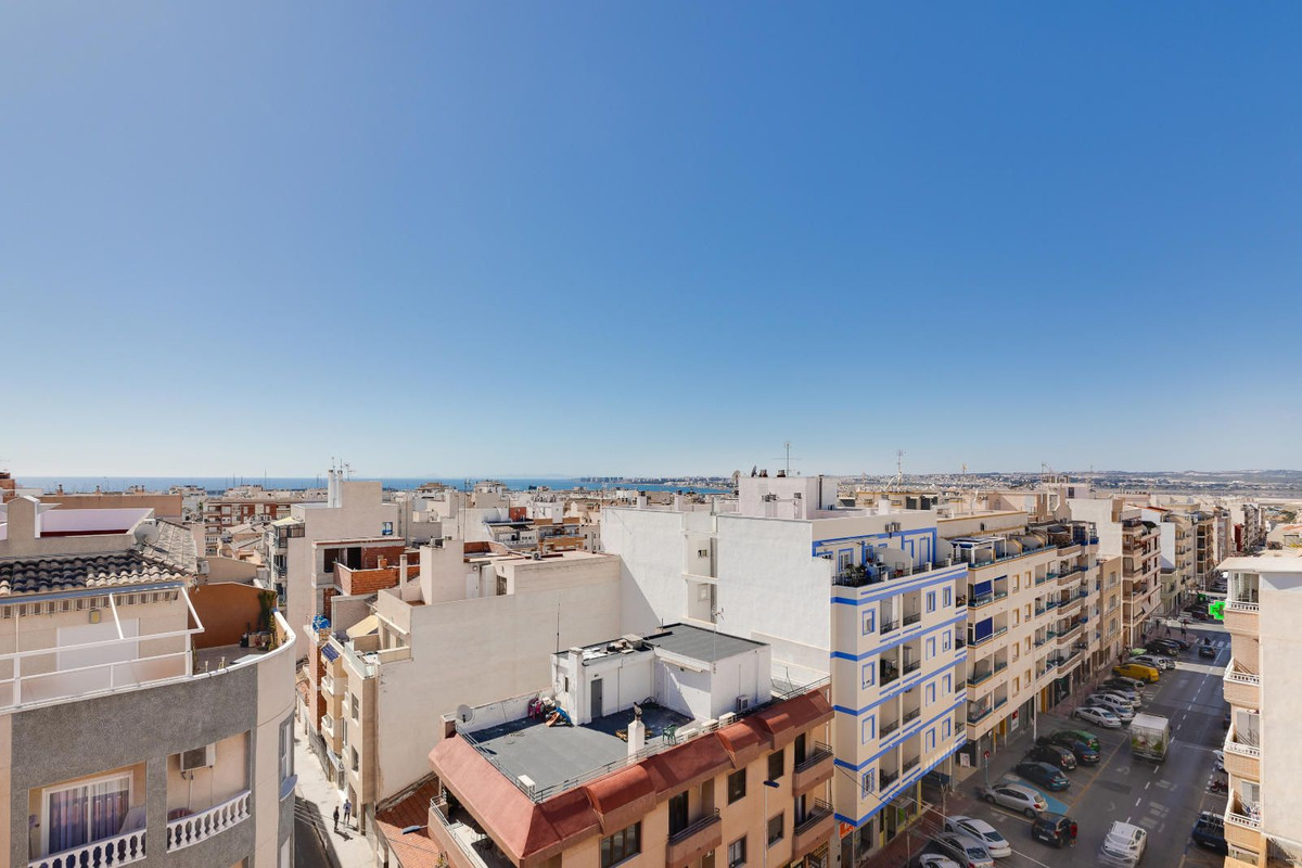 Se vende Apartamento Planta Media de 3 dormitorios en Costa Blanca, Alicante, España