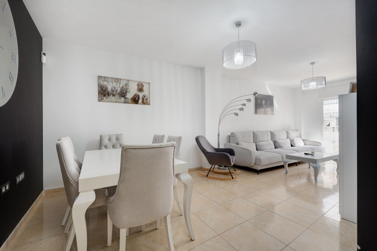 Se vende Apartamento Planta Media de 3 dormitorios en Costa Blanca, Alicante, España