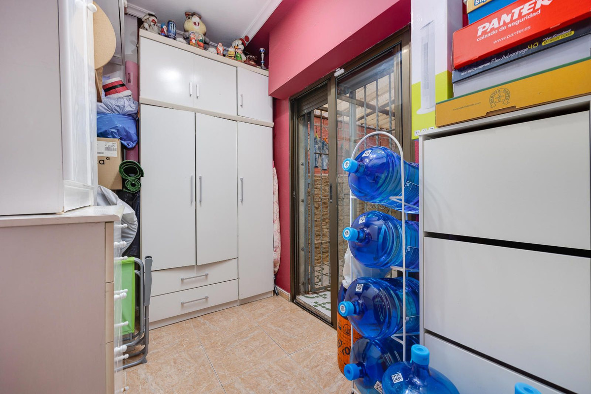Se vende Apartamento Planta Media de 5 dormitorios en Costa Blanca, Alicante, España