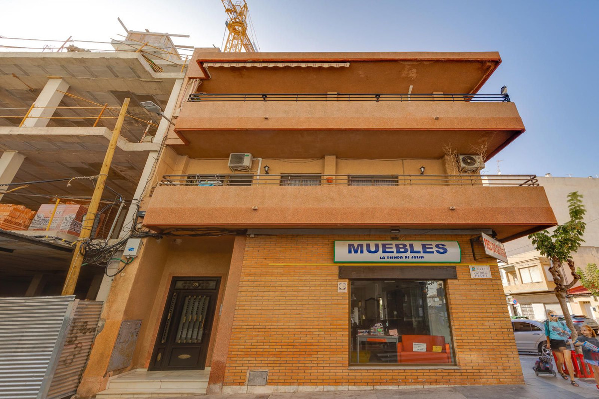 Se vende Apartamento Planta Media de 5 dormitorios en Costa Blanca, Alicante, España