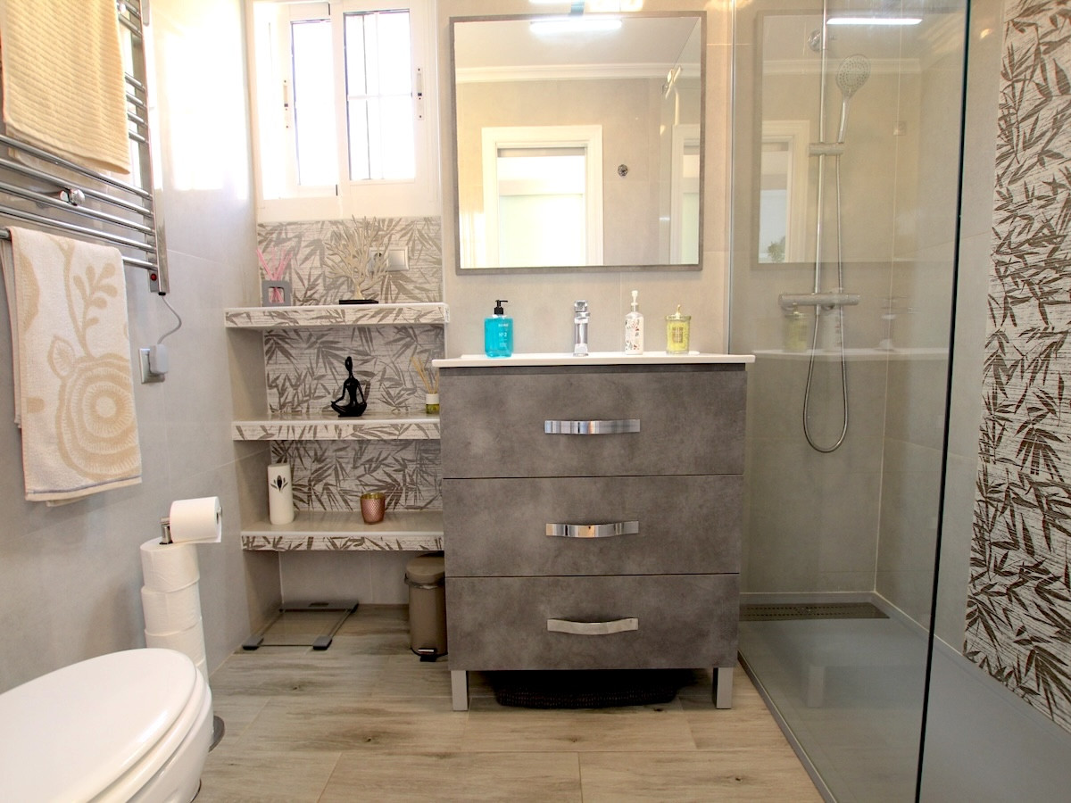 3 Bed Townhouse for sale in Guardamar Del Segura Costa Blanca, Alicante, Spain