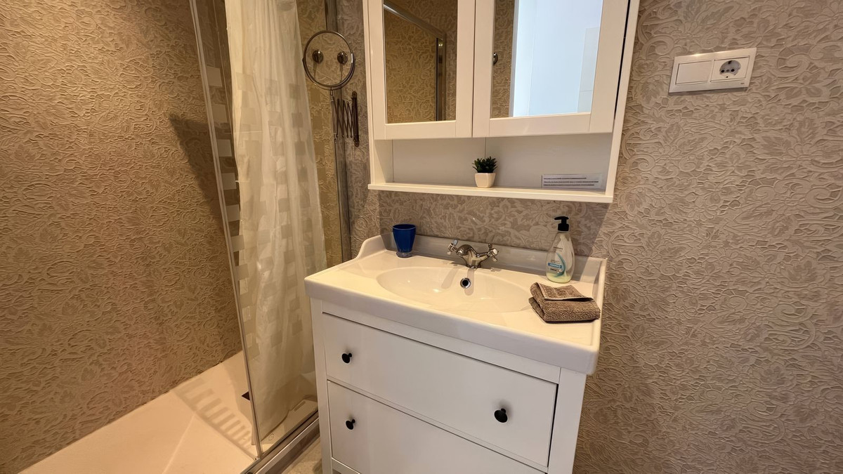 Se vende Adosada de 4 dormitorios en Costa Del Sol, Málaga, España