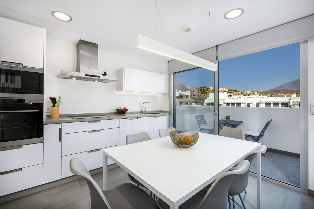 2 Bed Apartment for sale in Estepona Costa Del Sol, Málaga, Spain