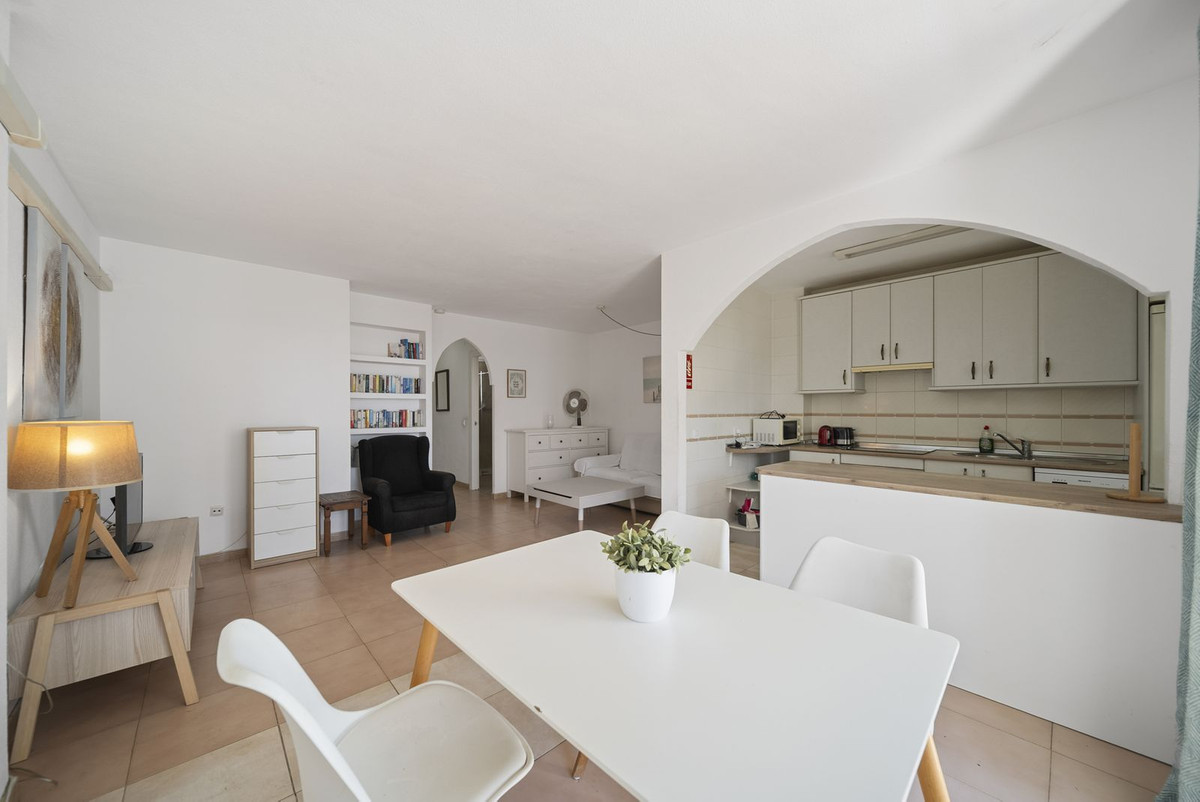 Se vende Apartamento Planta Media de 1 dormitorios en Costa Del Sol, Málaga, España