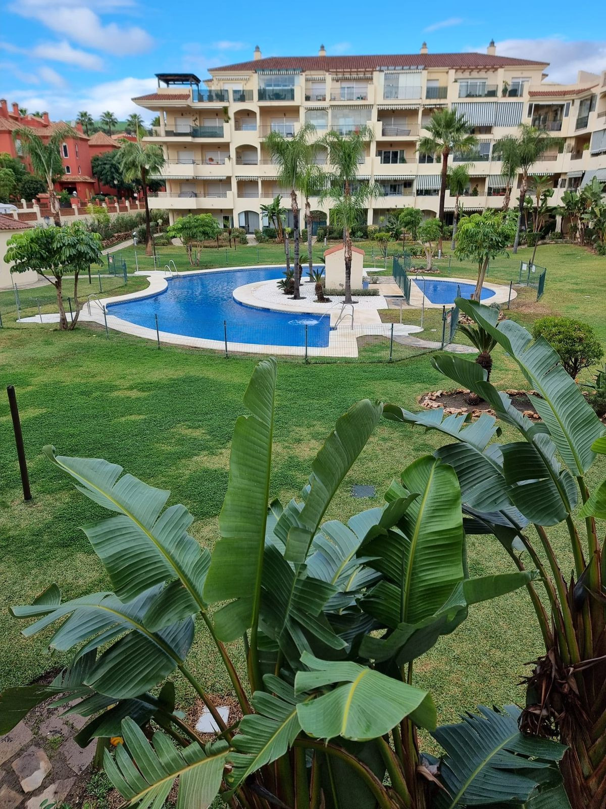Se vende Apartamento Planta Media de 2 dormitorios en Costa Del Sol, Málaga, España