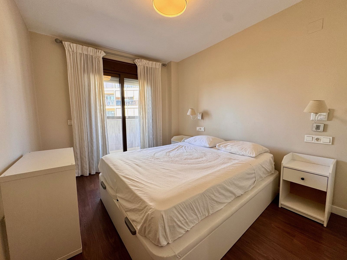 Se vende Apartamento Planta Media de 3 dormitorios en Málaga Ciudad, Málaga, España