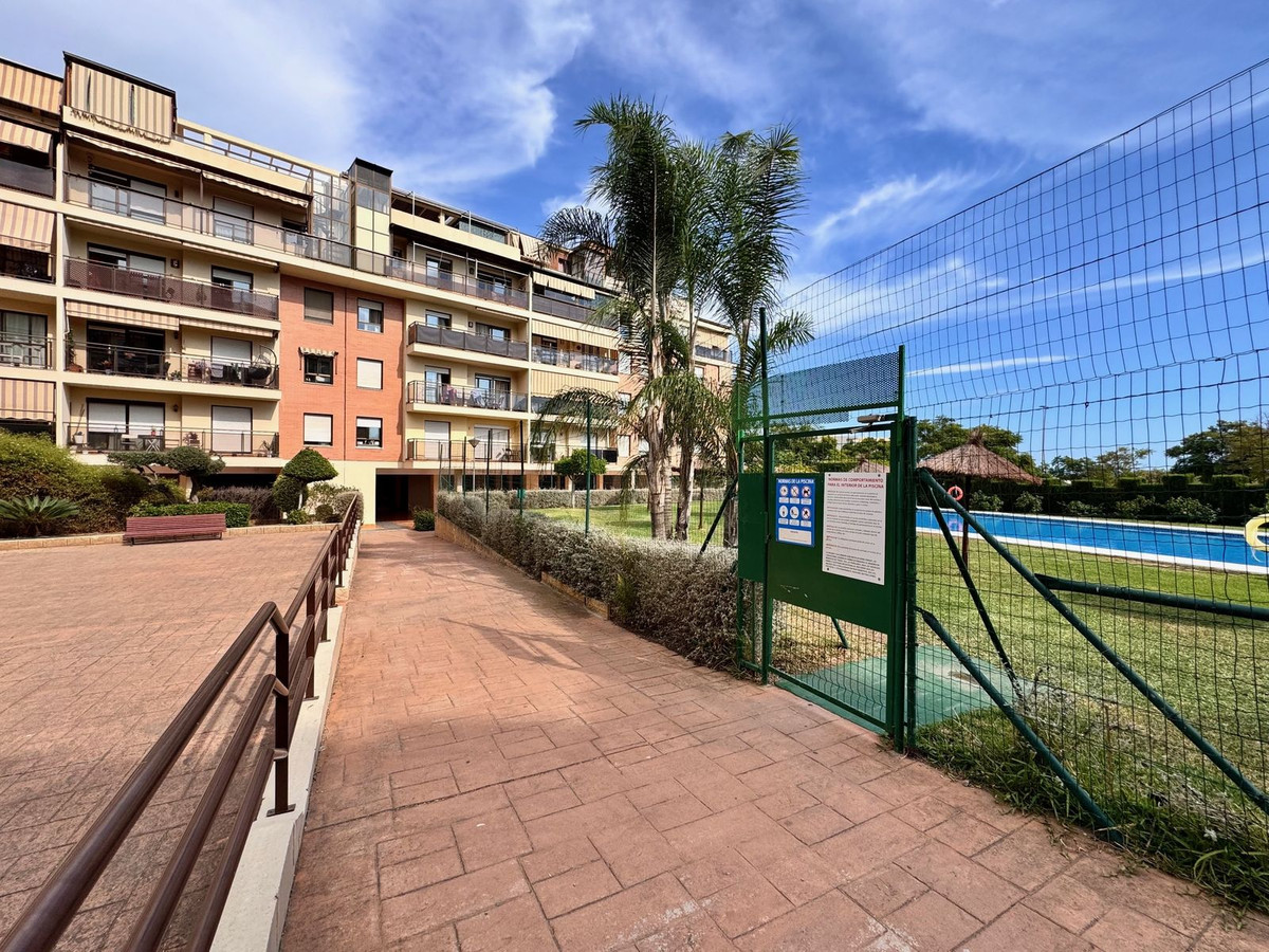 Se vende Apartamento Planta Media de 3 dormitorios en Málaga Ciudad, Málaga, España