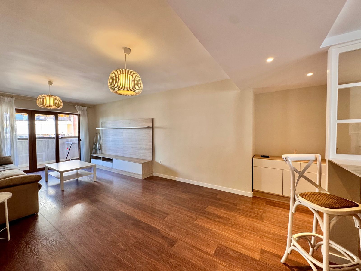 Se vende Apartamento Planta Media de 3 dormitorios en Málaga Ciudad, Málaga, España