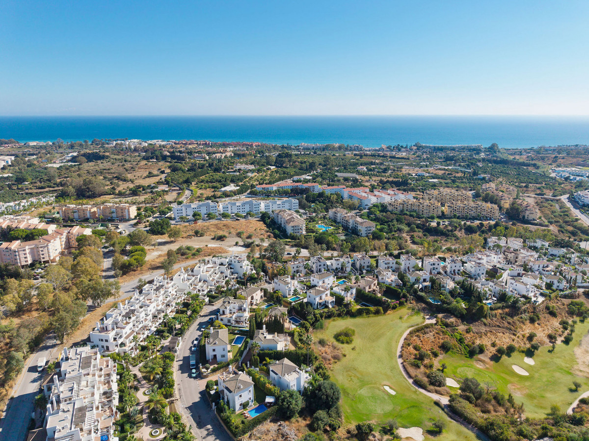 4 Bed Townhouse for sale in Estepona Costa Del Sol, Málaga, Spain