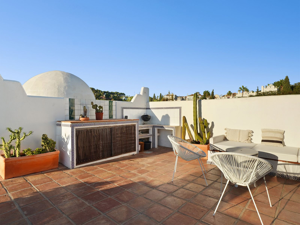 2 Bed Apartment for sale in Reserva De Marbella Costa Del Sol, Málaga, Spain