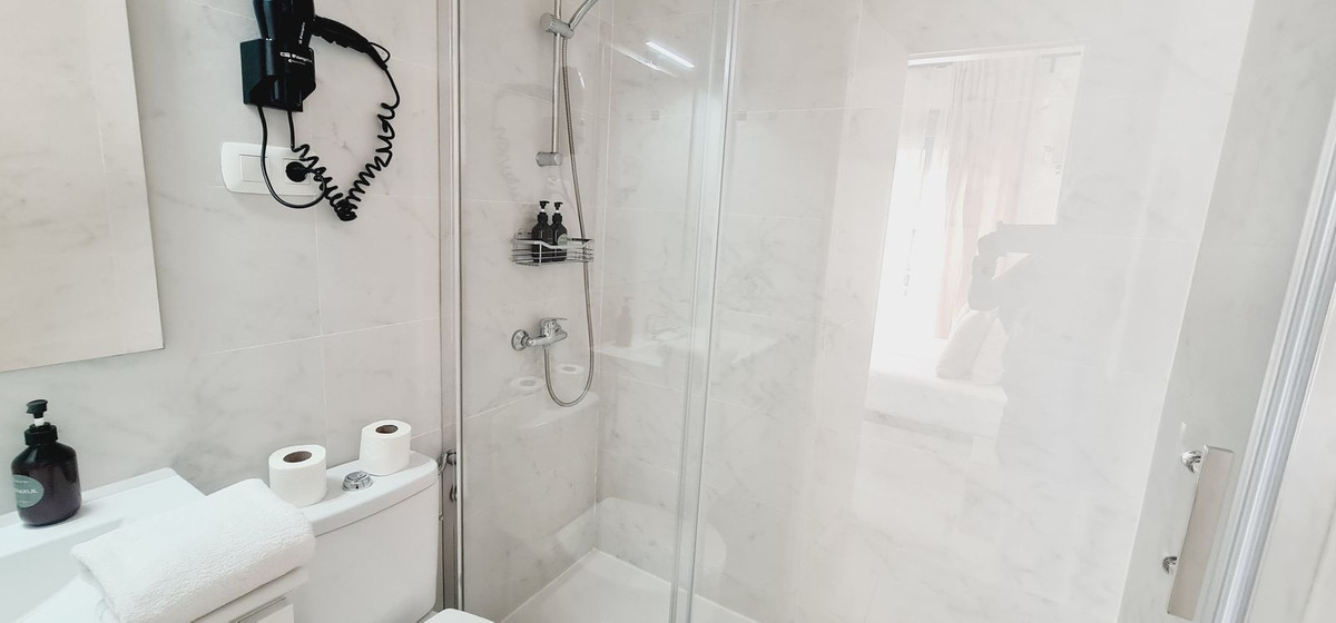 Se vende Apartamento Planta Media de 1 dormitorios en Costa Del Sol, Málaga, España