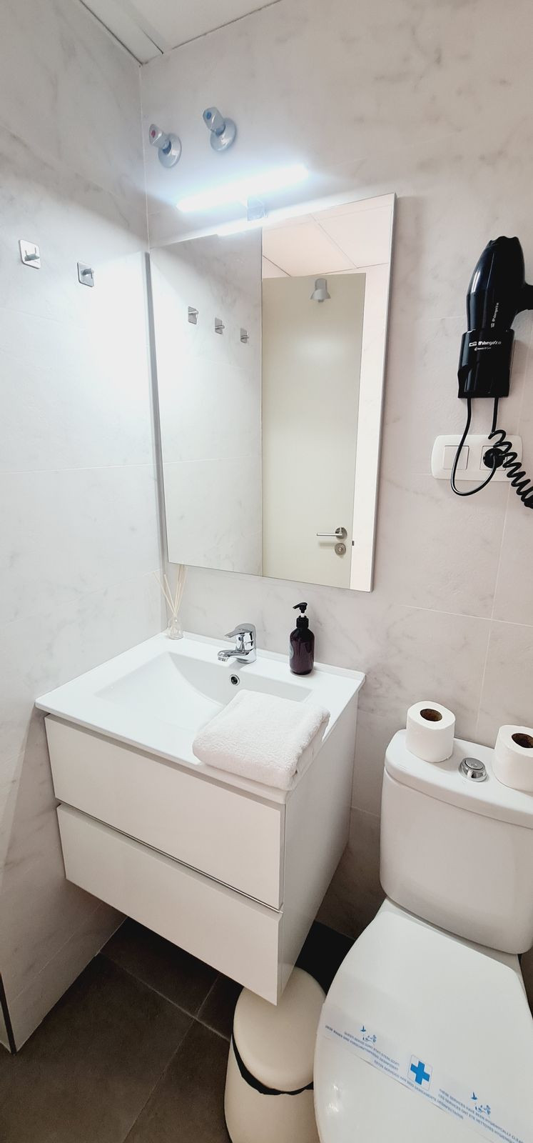 Se vende Apartamento Planta Media de 1 dormitorios en Costa Del Sol, Málaga, España