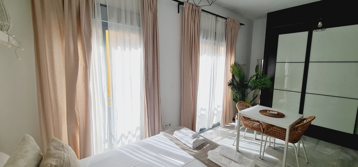 Se vende Apartamento Planta Media de 1 dormitorios en Costa Del Sol, Málaga, España