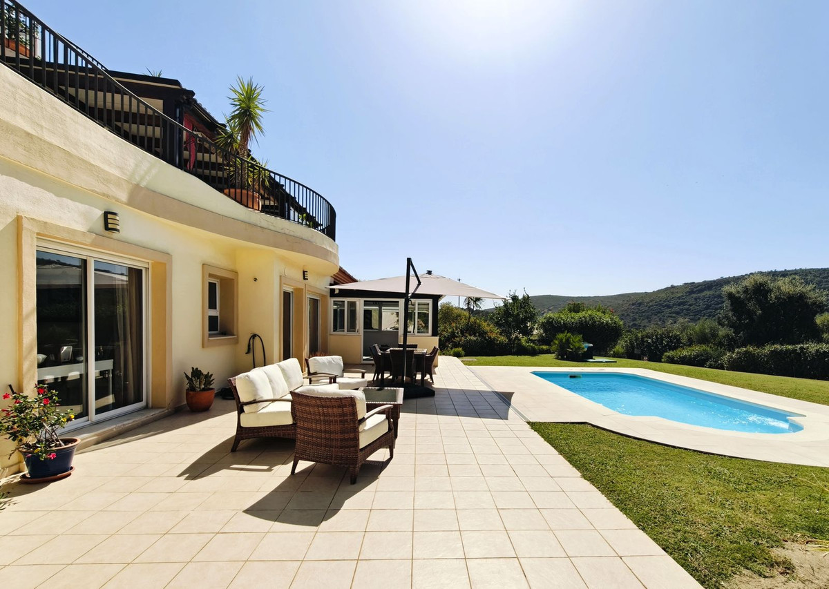 3 Bed Apartment for sale in San Roque Club Costa Del Sol, Cádiz, Spain