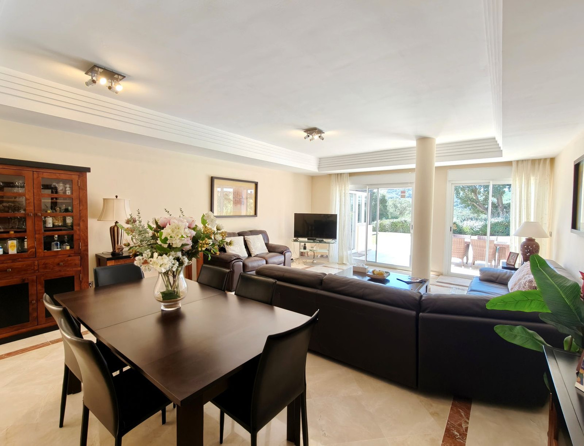 3 Bed Apartment for sale in San Roque Club Costa Del Sol, Cádiz, Spain