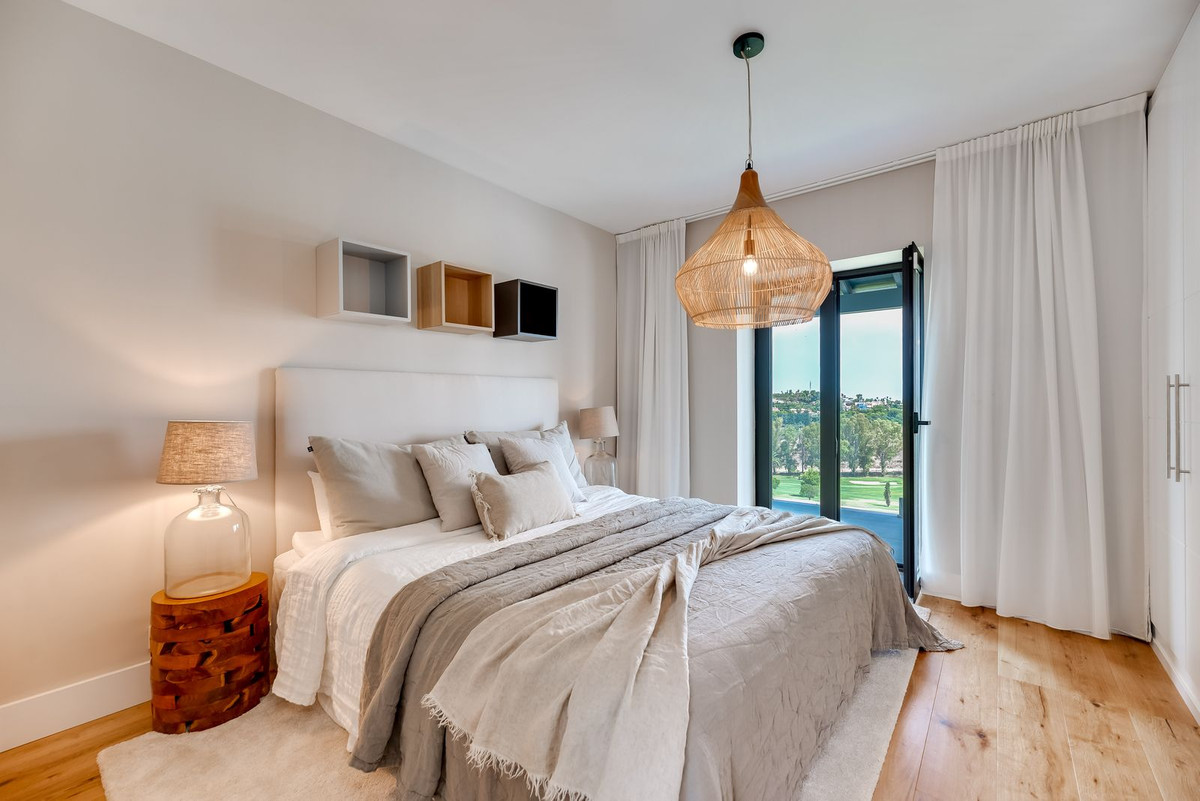 4 Bed Townhouse for sale in El Paraiso Costa Del Sol, Málaga, Spain