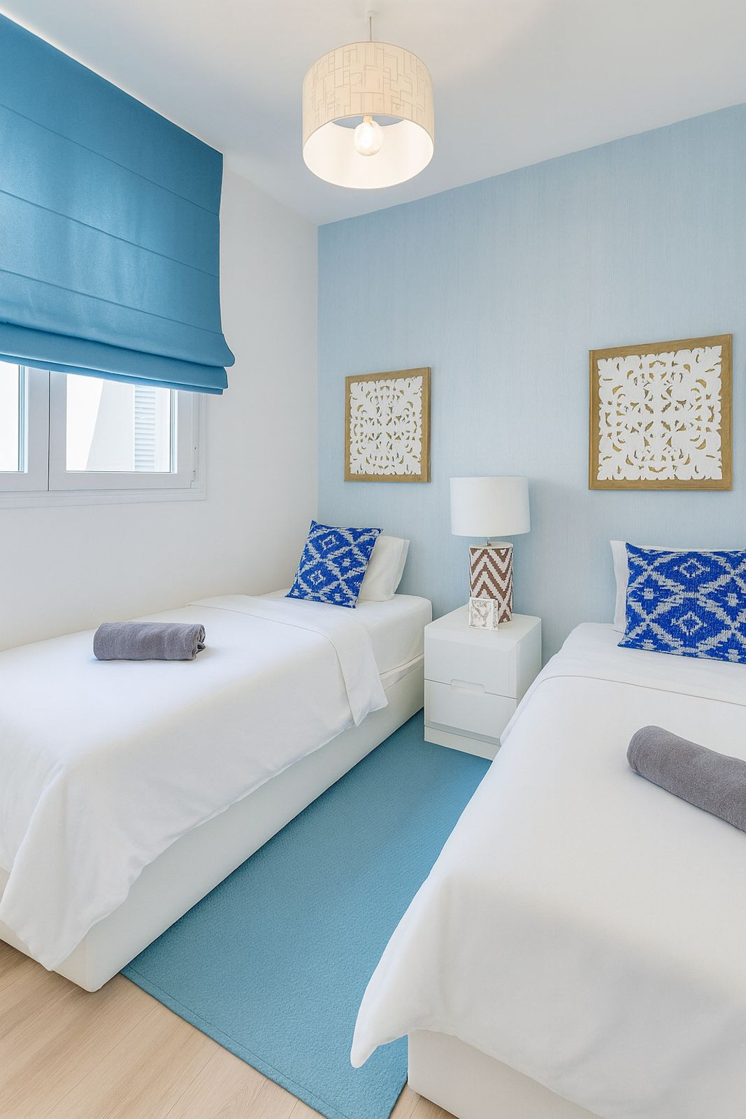 3 Bed Apartment for sale in Nueva Andalucía Costa Del Sol, Málaga, Spain