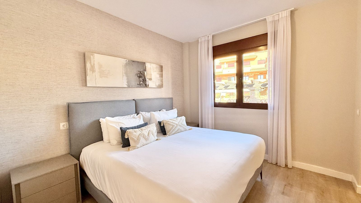 1 Bed Apartment for sale in Benahavís Costa Del Sol, Málaga, Spain