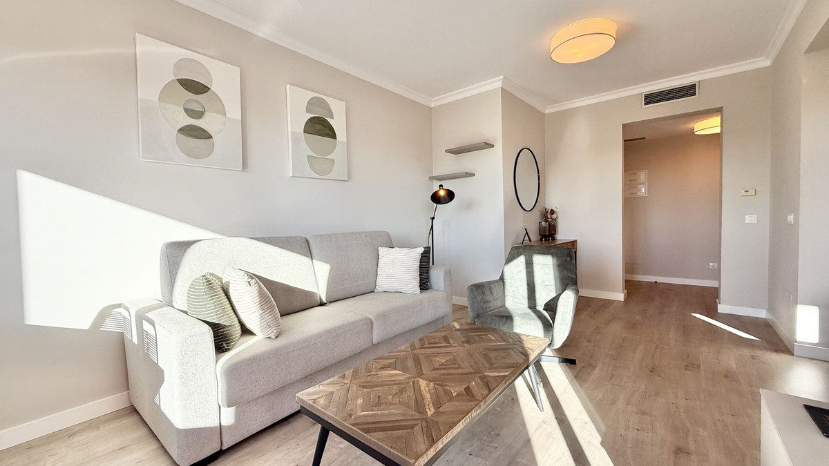 1 Bed Apartment for sale in Benahavís Costa Del Sol, Málaga, Spain