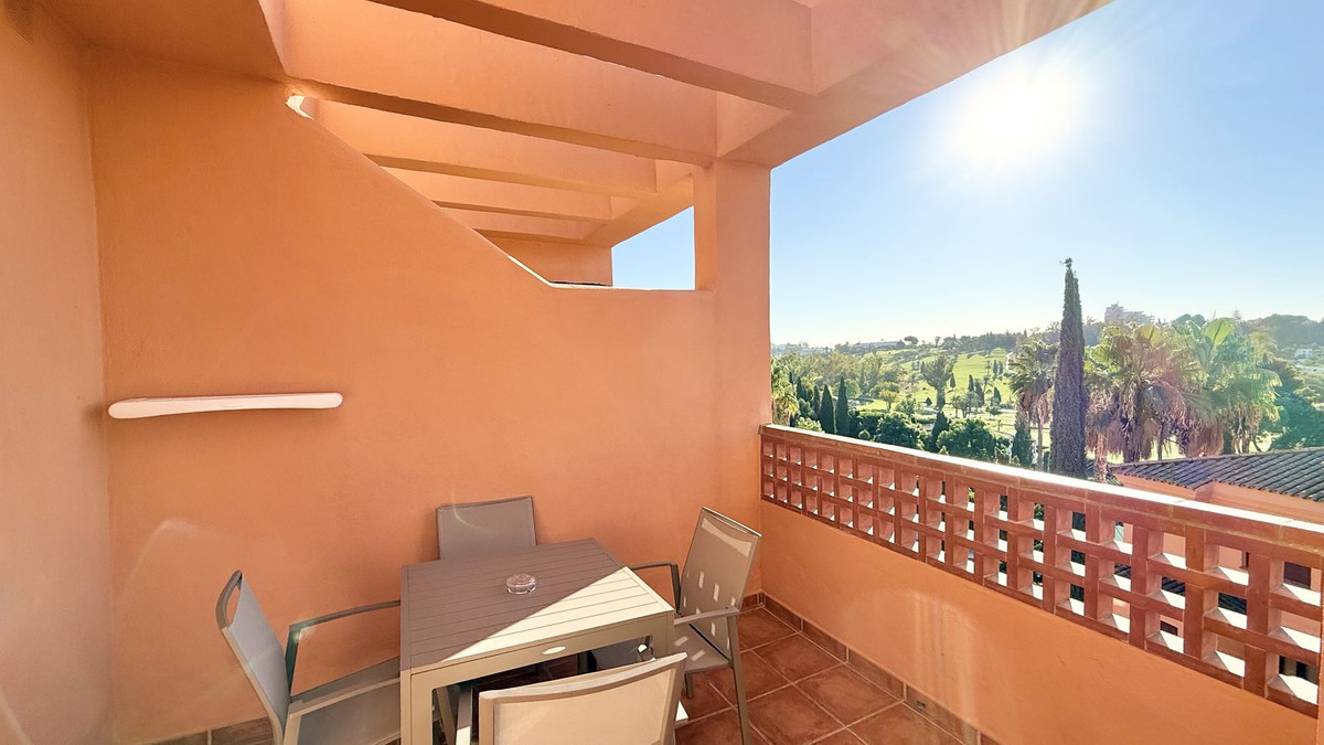 1 Bed Apartment for sale in Benahavís Costa Del Sol, Málaga, Spain