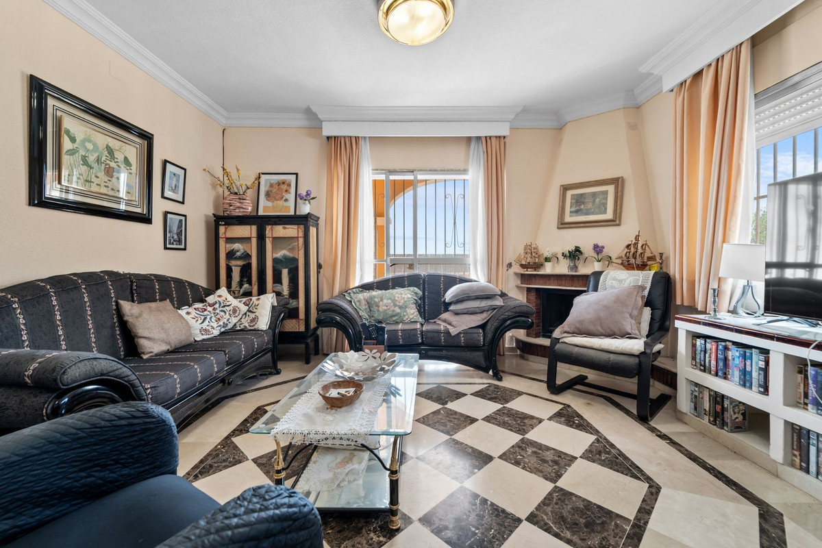 4 Bed Townhouse for sale in Benalmadena Costa Del Sol, Málaga, Spain