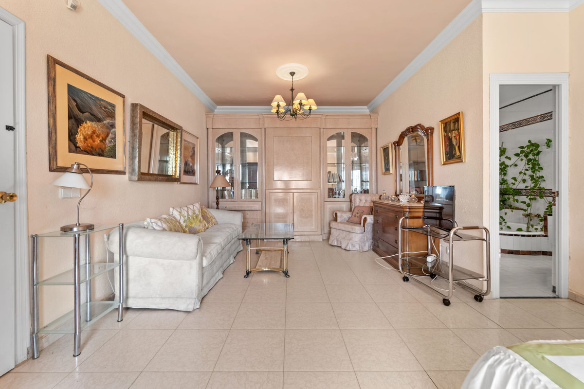 4 Bed Townhouse for sale in Benalmadena Costa Del Sol, Málaga, Spain