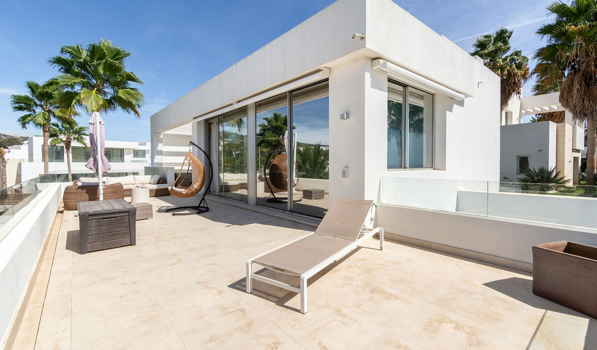 3 Bed Townhouse for sale in Río Real Costa Del Sol, Málaga, Spain
