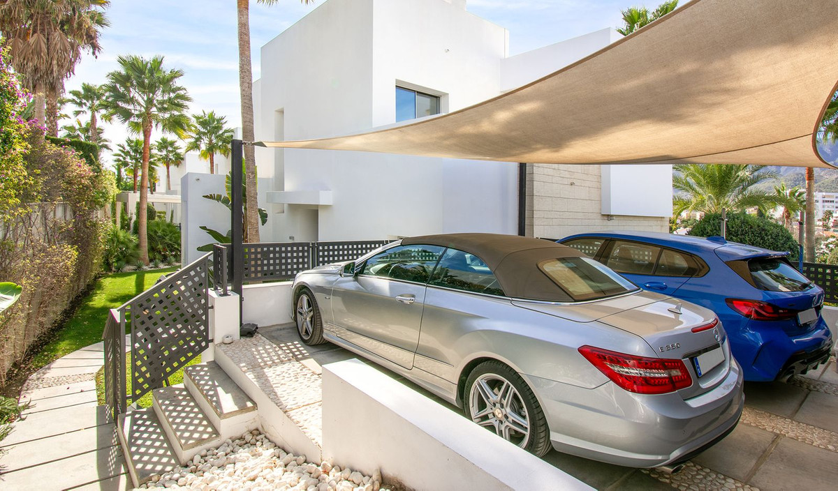 3 Bed Townhouse for sale in Río Real Costa Del Sol, Málaga, Spain