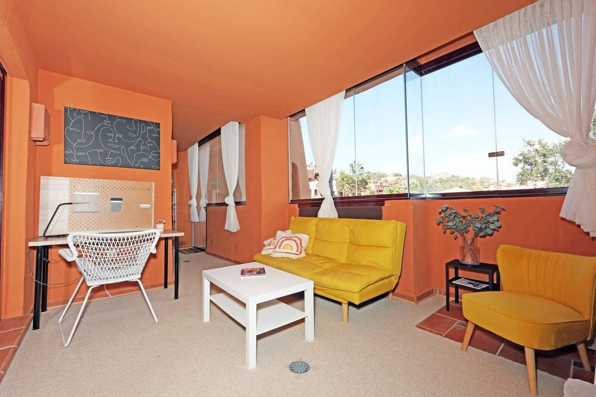 2 Bed Apartment for sale in La Mairena Costa Del Sol, Málaga, Spain