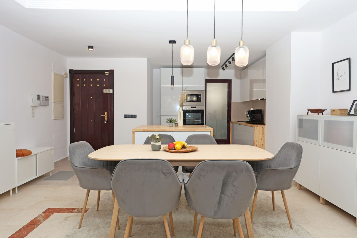 2 Bed Apartment for sale in La Mairena Costa Del Sol, Málaga, Spain