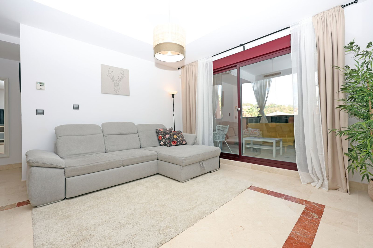 2 Bed Apartment for sale in La Mairena Costa Del Sol, Málaga, Spain