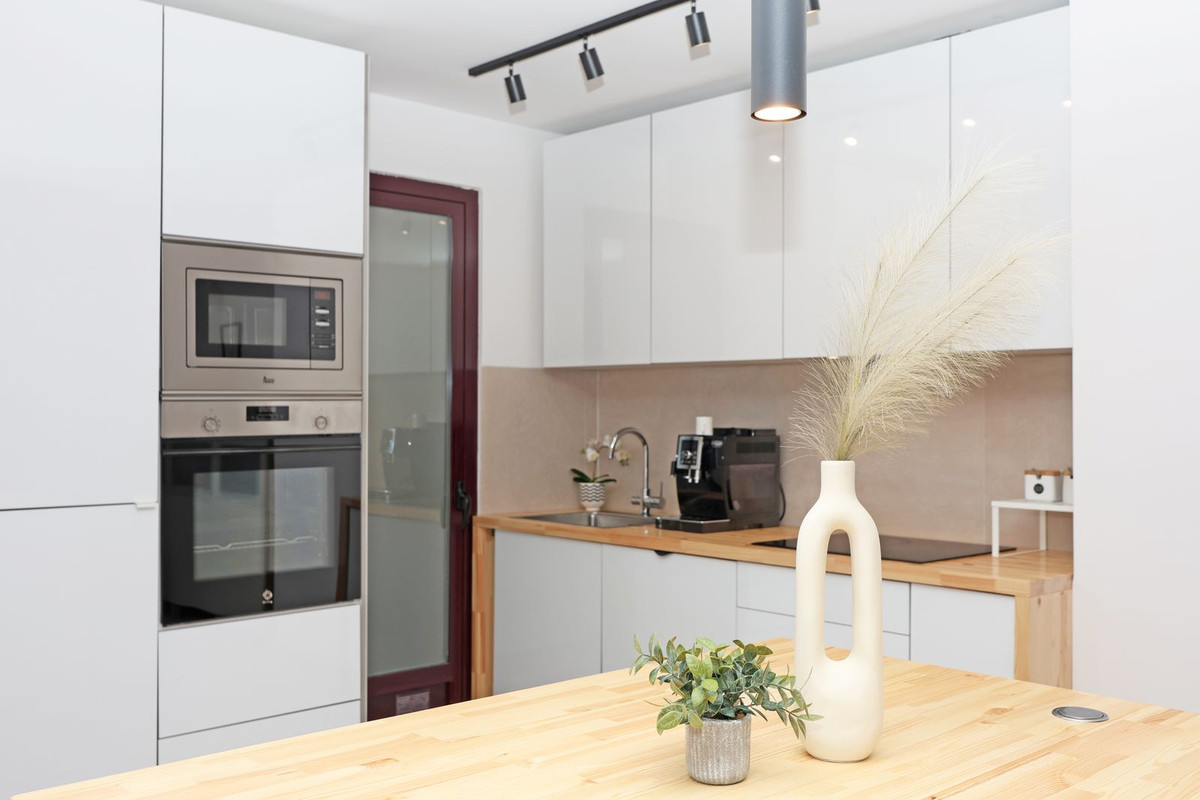 2 Bed Apartment for sale in La Mairena Costa Del Sol, Málaga, Spain
