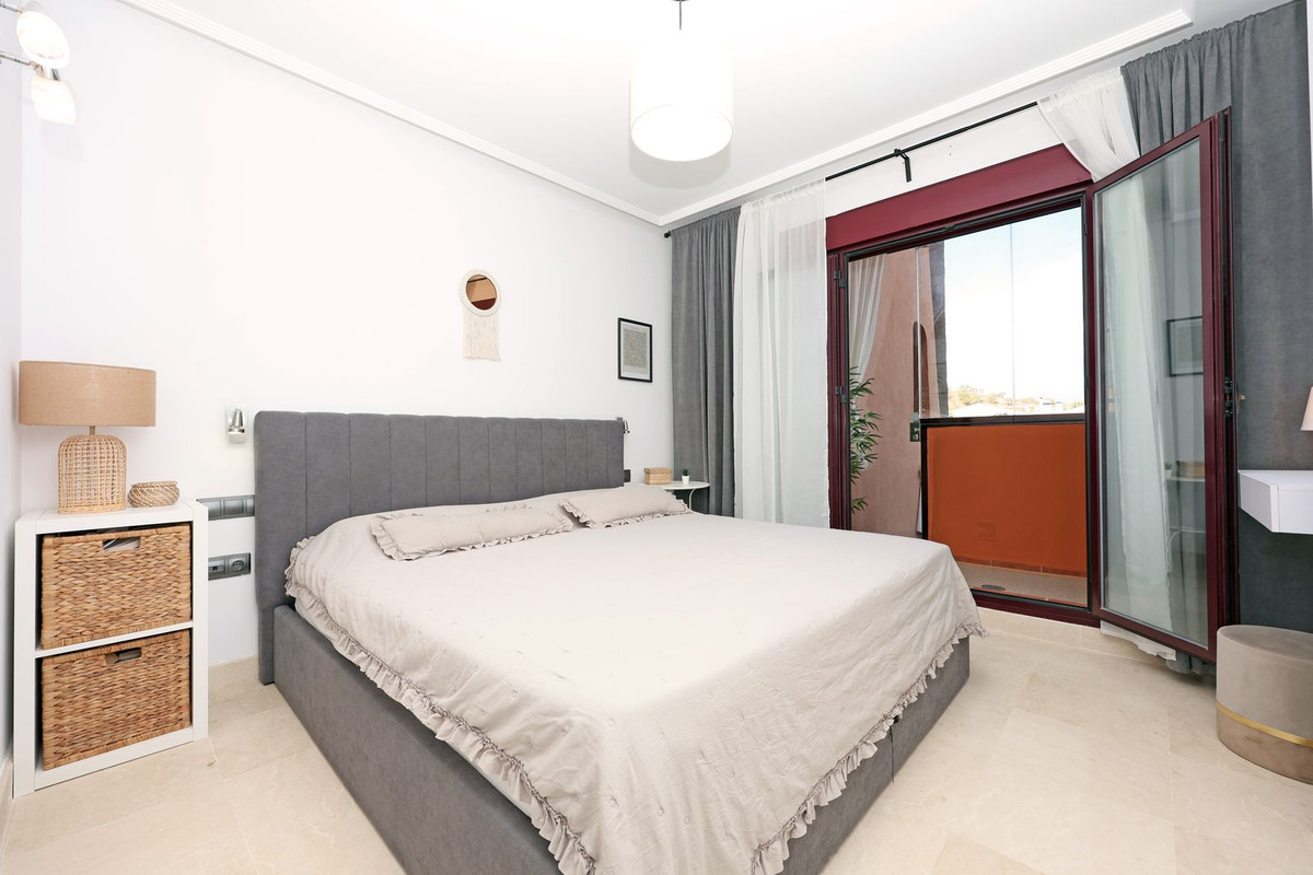 2 Bed Apartment for sale in La Mairena Costa Del Sol, Málaga, Spain