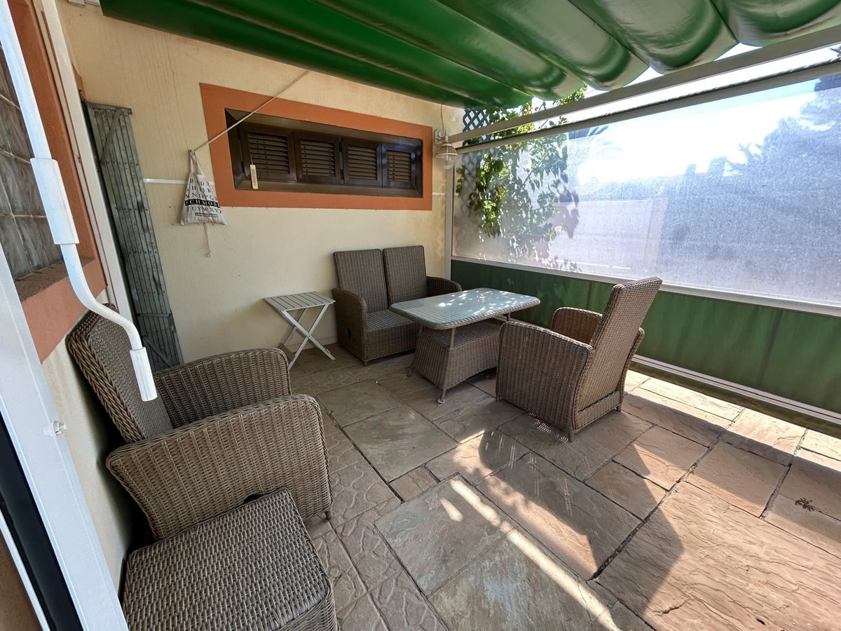 Se vende Villa - Chalet de 3 dormitorios en Costa Blanca, Alicante, España