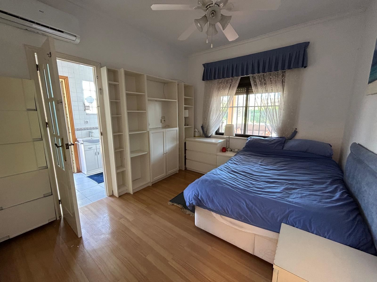Se vende Villa - Chalet de 3 dormitorios en Costa Blanca, Alicante, España
