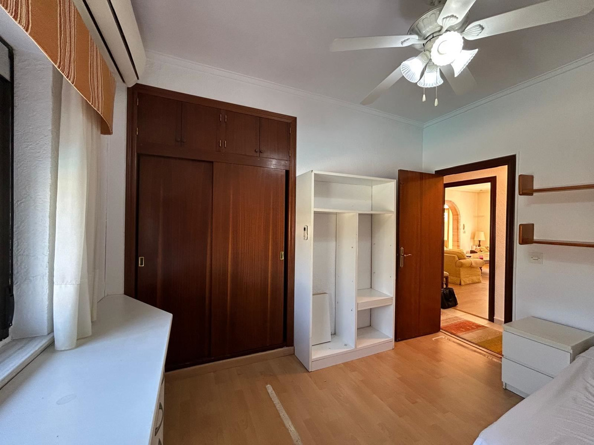 Se vende Villa - Chalet de 3 dormitorios en Costa Blanca, Alicante, España