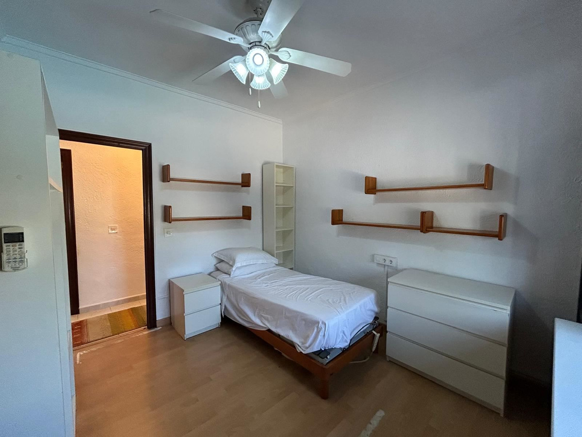 Se vende Villa - Chalet de 3 dormitorios en Costa Blanca, Alicante, España