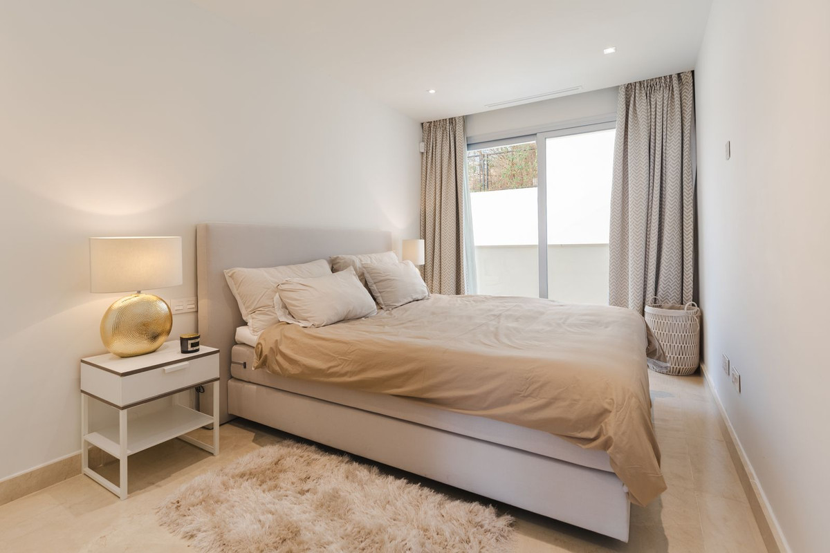 2 Bed Apartment for sale in Nueva Andalucía Costa Del Sol, Málaga, Spain