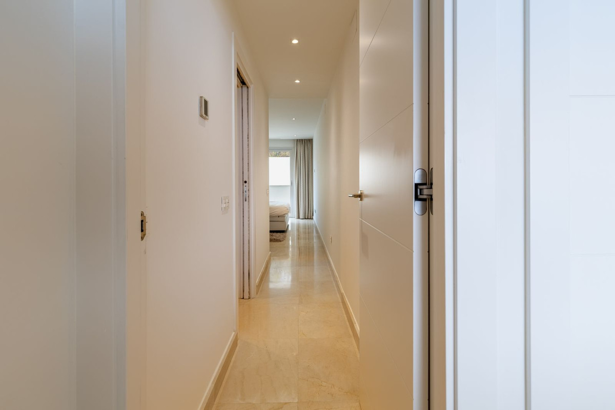 2 Bed Apartment for sale in Nueva Andalucía Costa Del Sol, Málaga, Spain